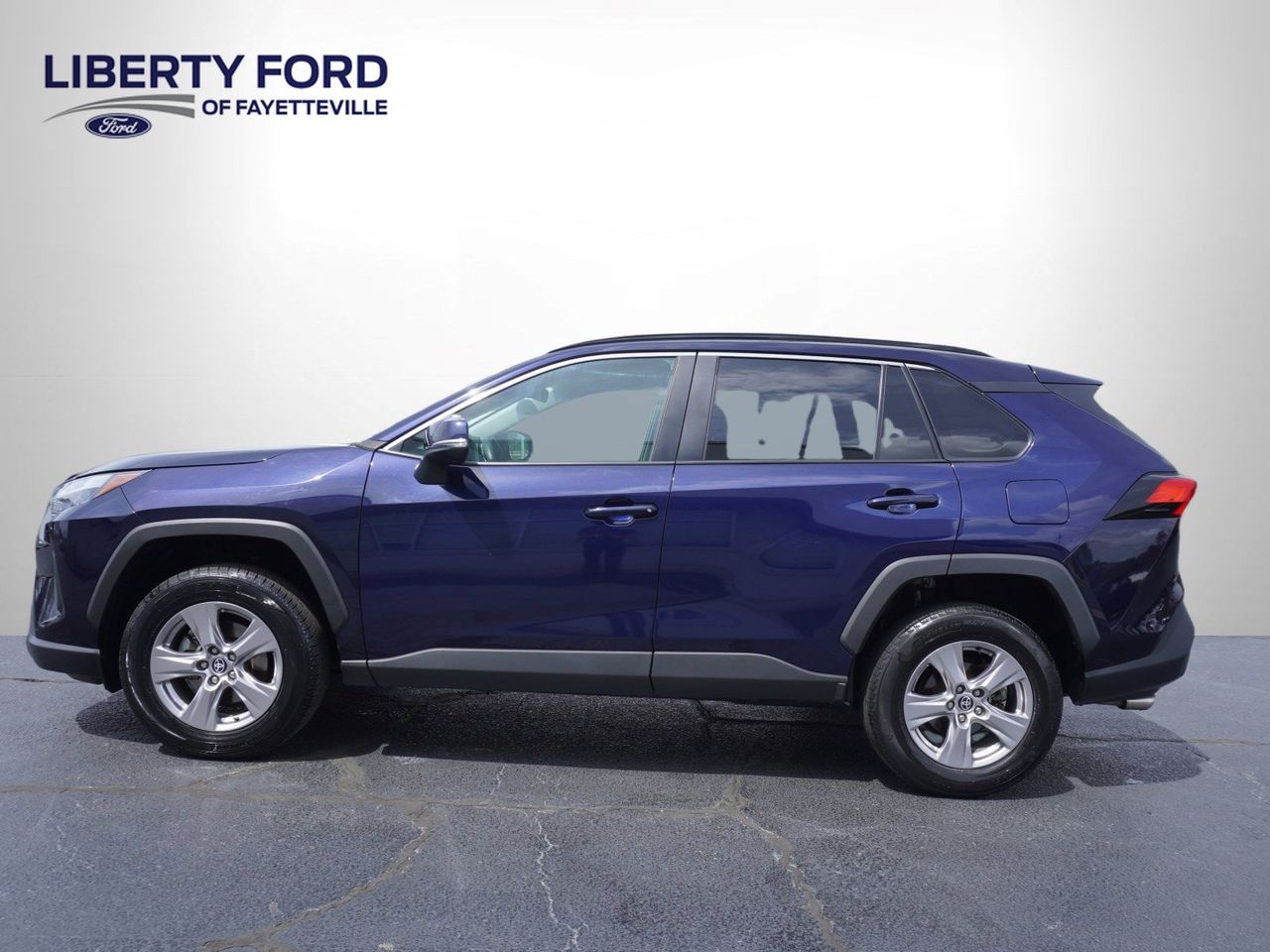 Vehicle image 9 of 35