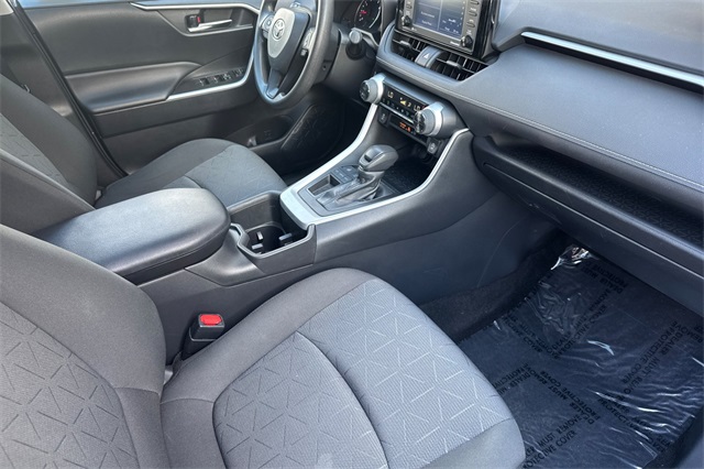 Vehicle image 20 of 49