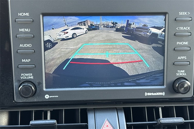 Vehicle image 26 of 49