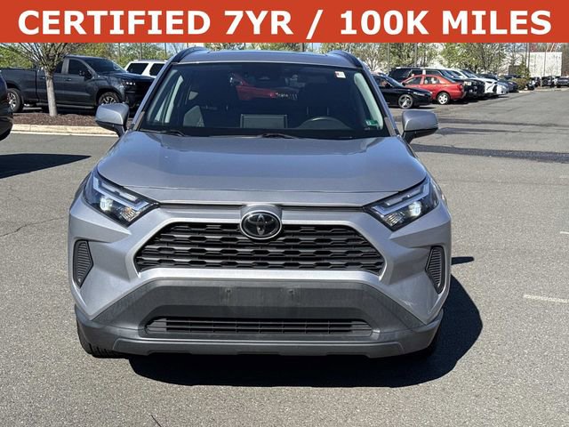 2022 Toyota RAV4 XLE Image 2 of 30