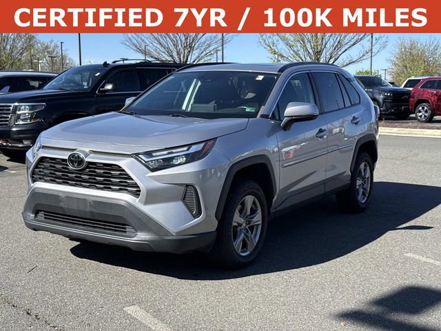 2022 Toyota RAV4 XLE Image 1 of 30