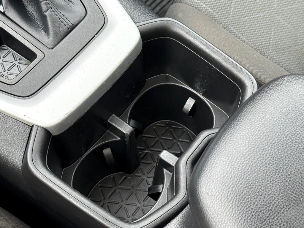 Vehicle image 35 of 40
