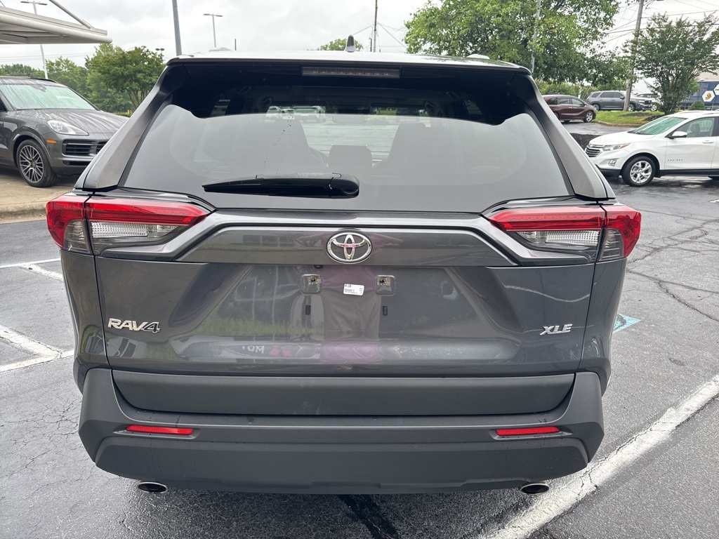 Vehicle image 5 of 15