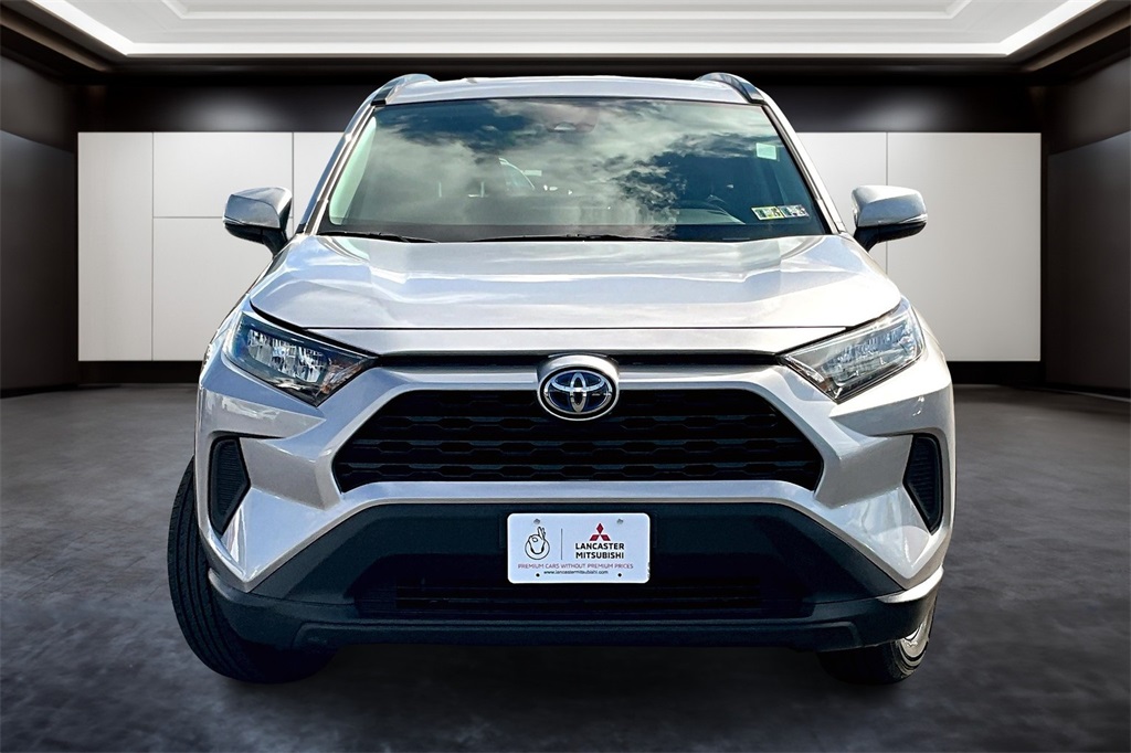 Vehicle image 2 of 40