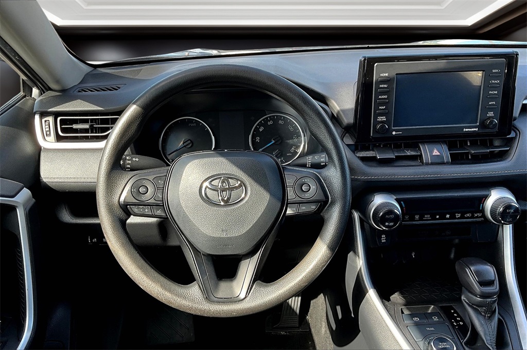Vehicle image 7 of 40
