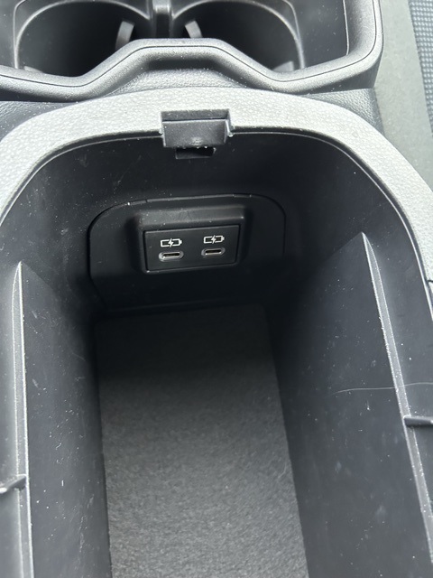 Vehicle image 23 of 25