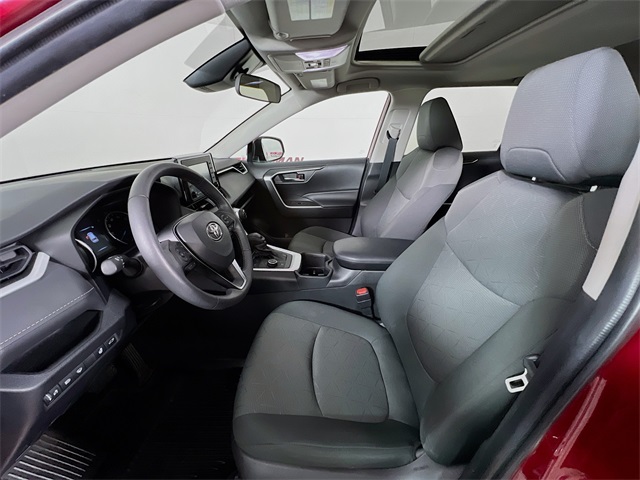 Vehicle image 10 of 42