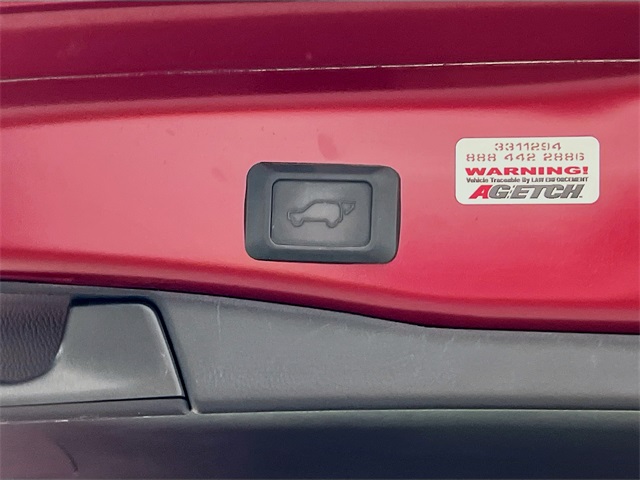 Vehicle image 27 of 42