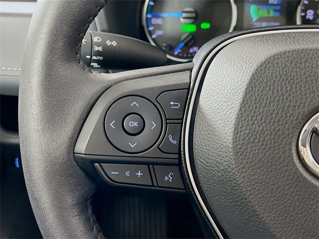 Vehicle image 13 of 42