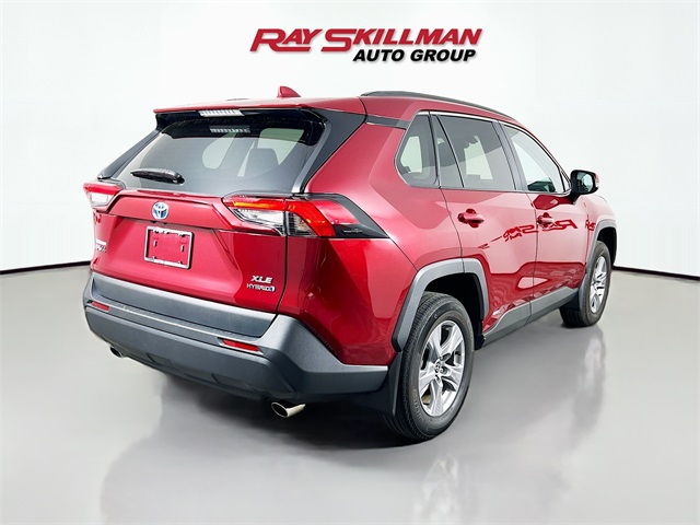 Vehicle image 5 of 42