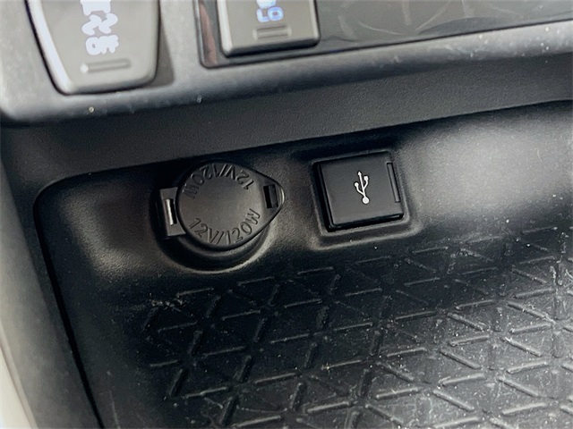 Vehicle image 20 of 42