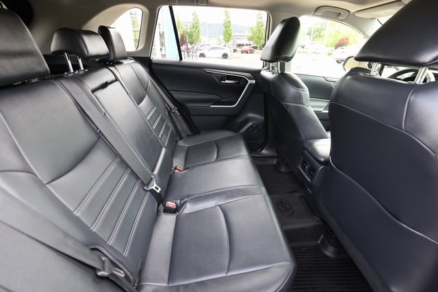 Vehicle image 23 of 41