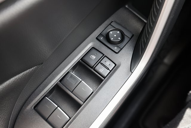 Vehicle image 26 of 41