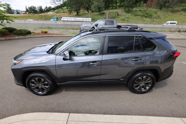 Vehicle image 18 of 41