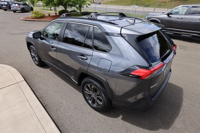Vehicle image 15 of 41