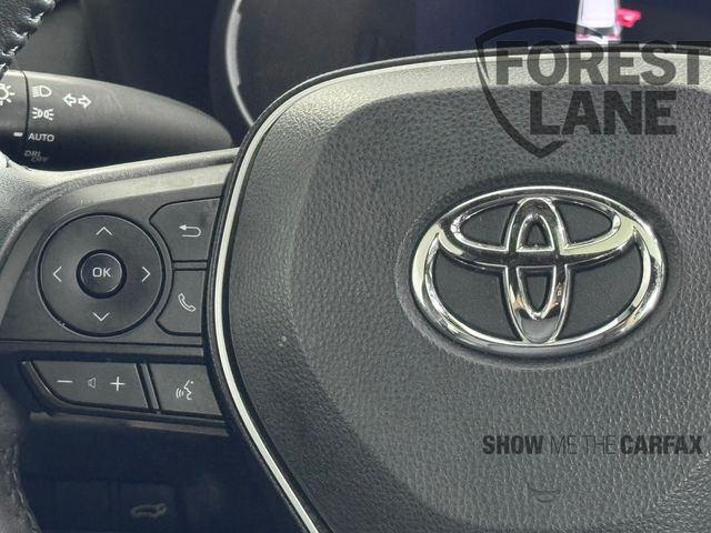 Vehicle image 25 of 42