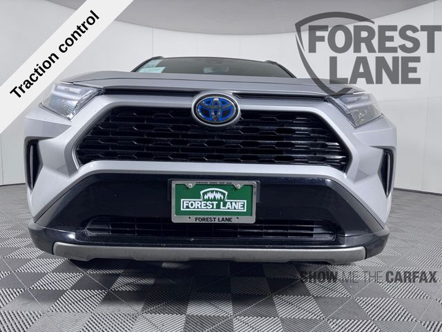 Vehicle image 3 of 42