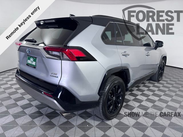 Vehicle image 6 of 42