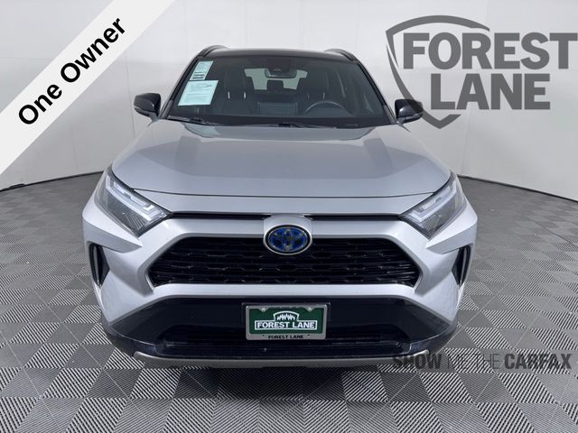 Vehicle image 2 of 42