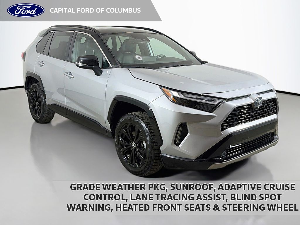 2022 Toyota RAV4 Hybrid XSE Image 3 of 42