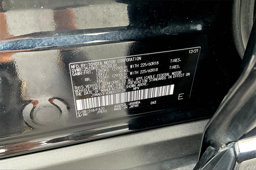 Vehicle image 19 of 33
