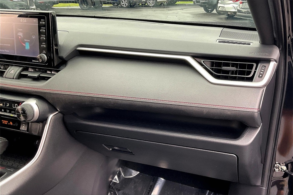 Vehicle image 26 of 33