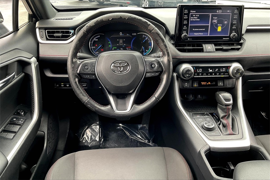 Vehicle image 10 of 33