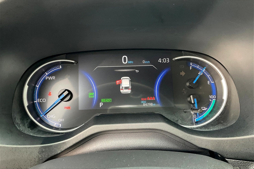 Vehicle image 14 of 33