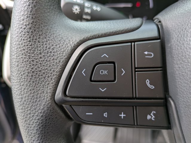 Vehicle image 10 of 27