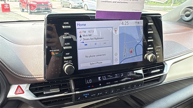 Vehicle image 12 of 47