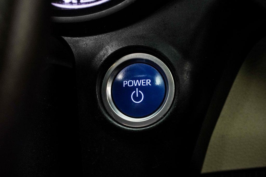 Vehicle image 26 of 43