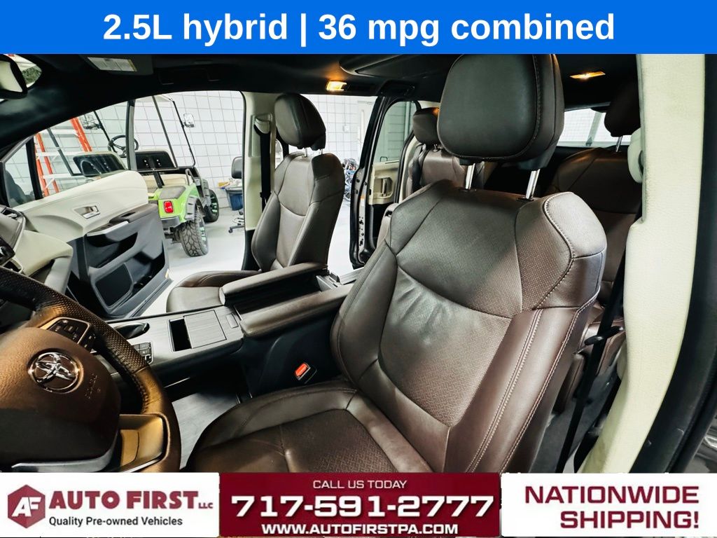 Vehicle image 11 of 35