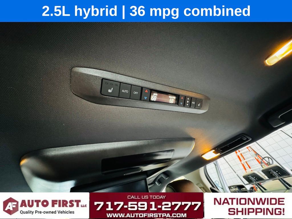 Vehicle image 29 of 35
