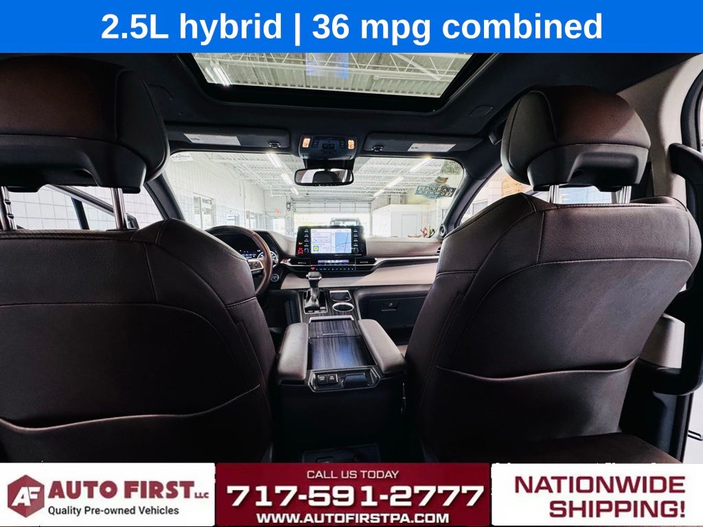 Vehicle image 25 of 35