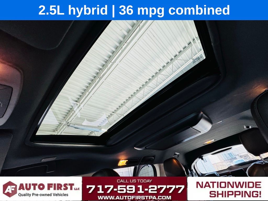 Vehicle image 18 of 35