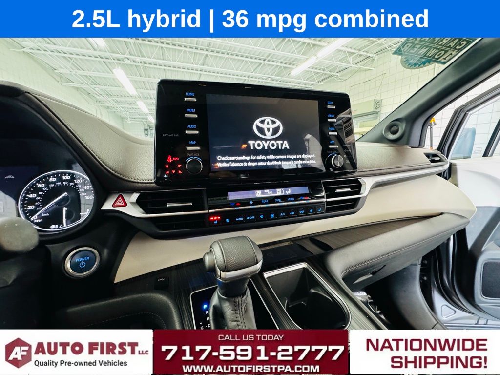 Vehicle image 13 of 35