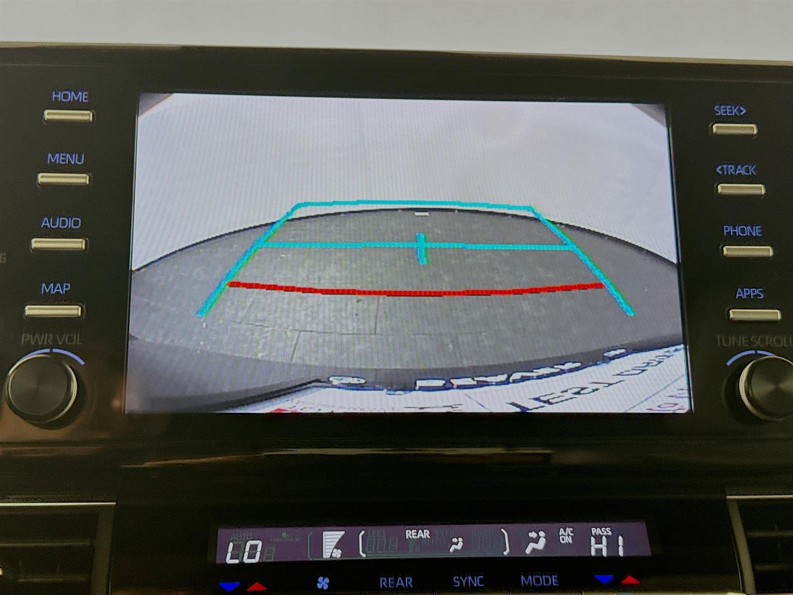 Vehicle image 27 of 47