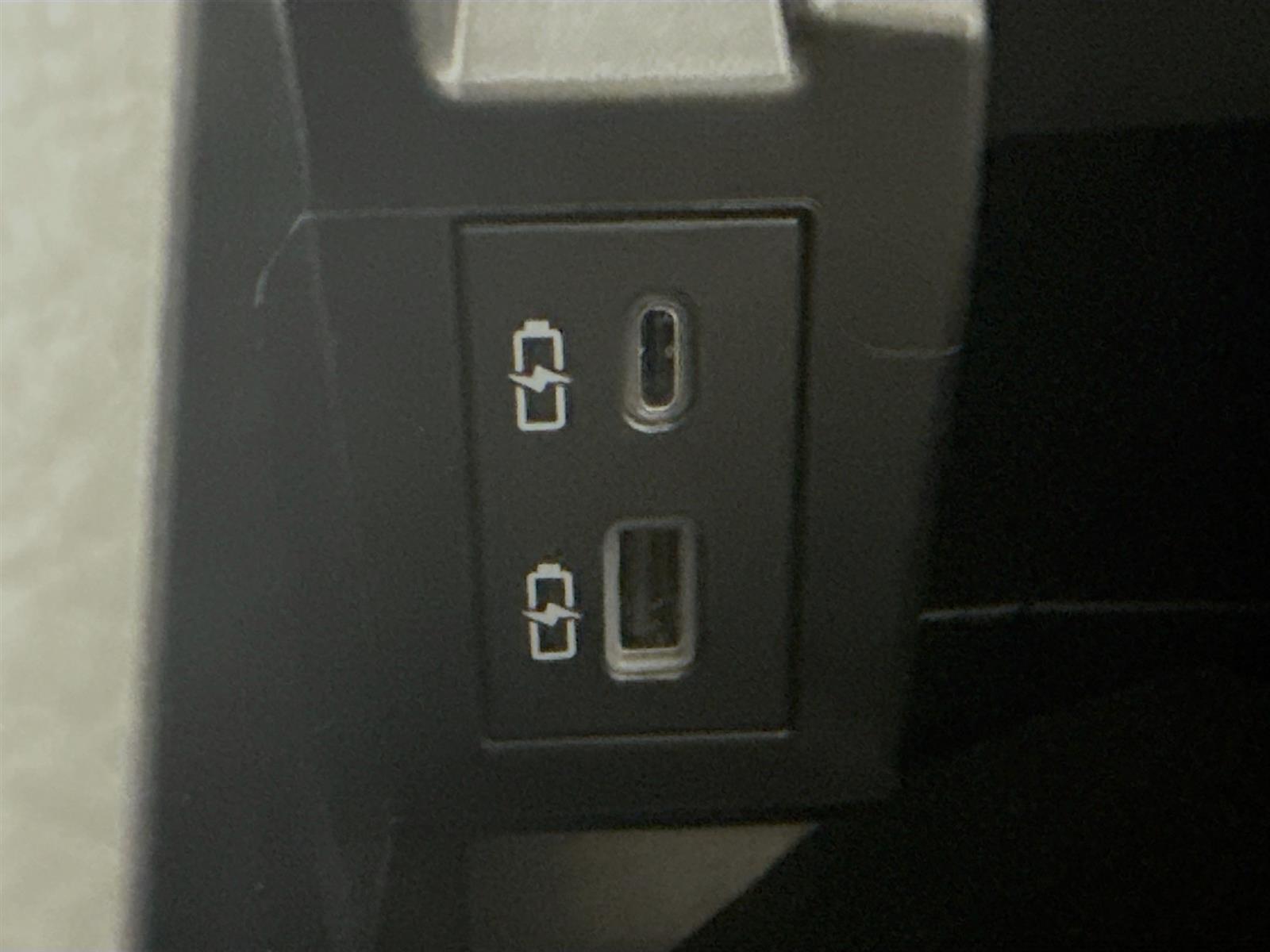 Vehicle image 37 of 47