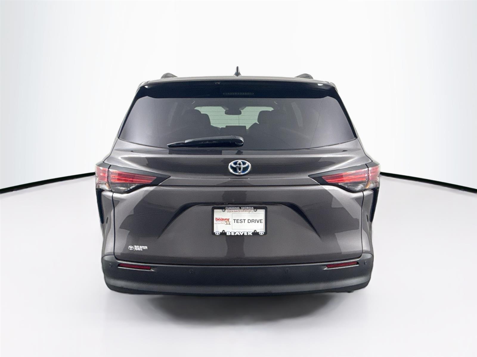 Vehicle image 7 of 47