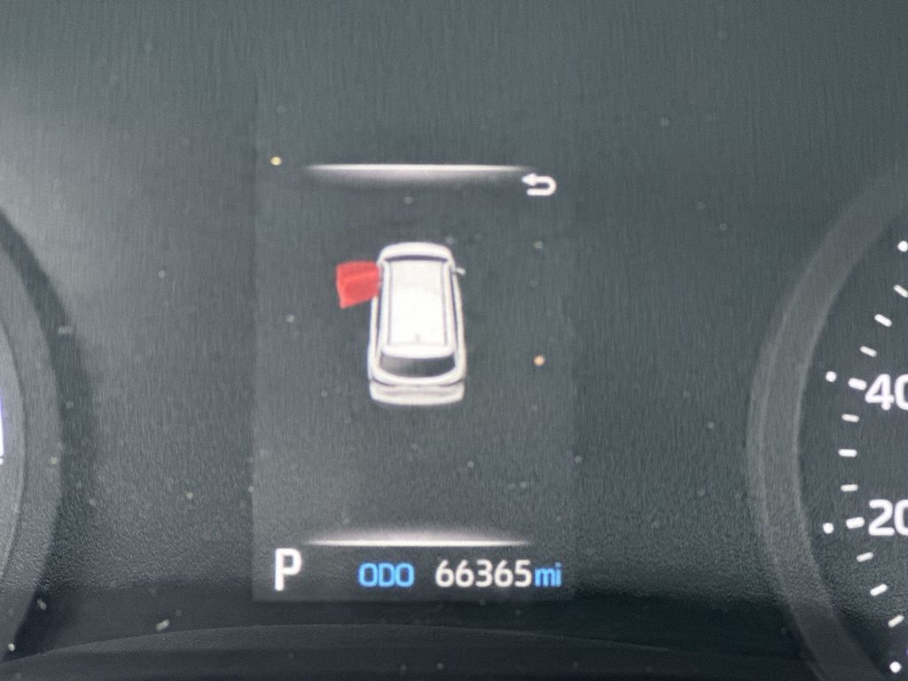 Vehicle image 12 of 36