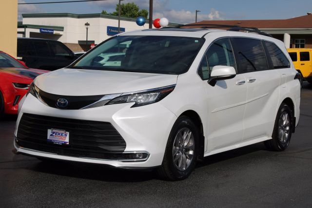 Vehicle image 1 of 43