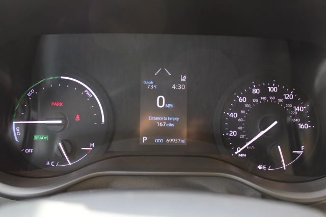 Vehicle image 23 of 43