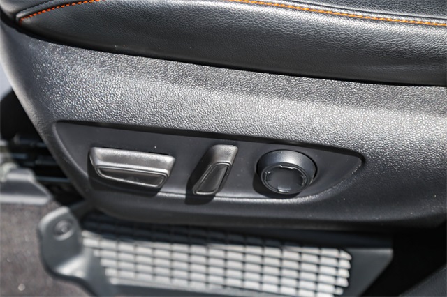 Vehicle image 25 of 26