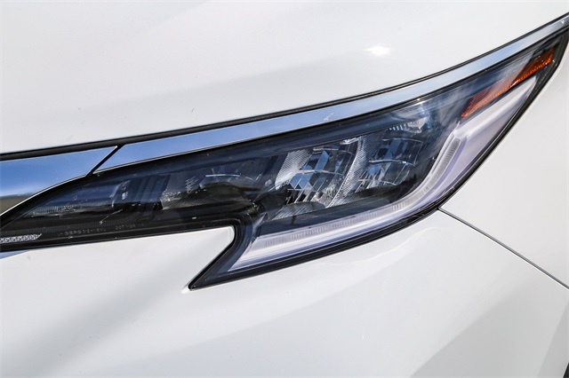 Vehicle image 22 of 26