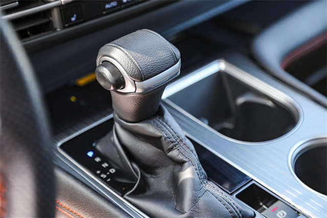 Vehicle image 20 of 26