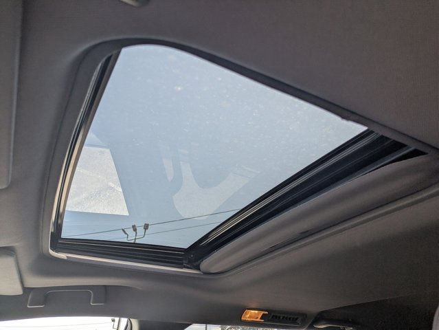 Vehicle image 29 of 30
