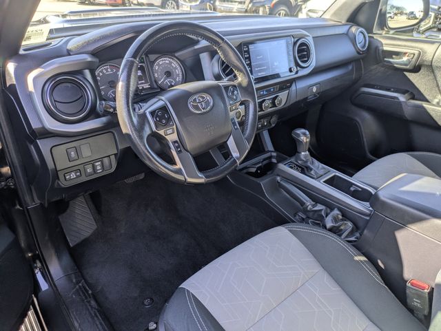 2022 Toyota Tacoma TRD Sport Image 15 of 33