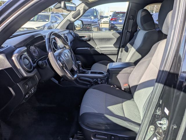 2022 Toyota Tacoma TRD Sport Image 13 of 33