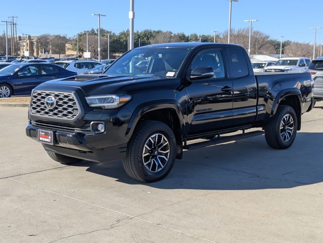 2022 Toyota Tacoma TRD Sport Image 1 of 33