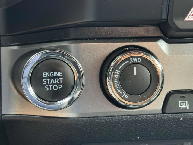 Vehicle image 19 of 27